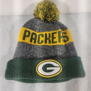 New Era Green Bay Packers Pom Beanie Knit Hat Gray Yellow NFL Fleece